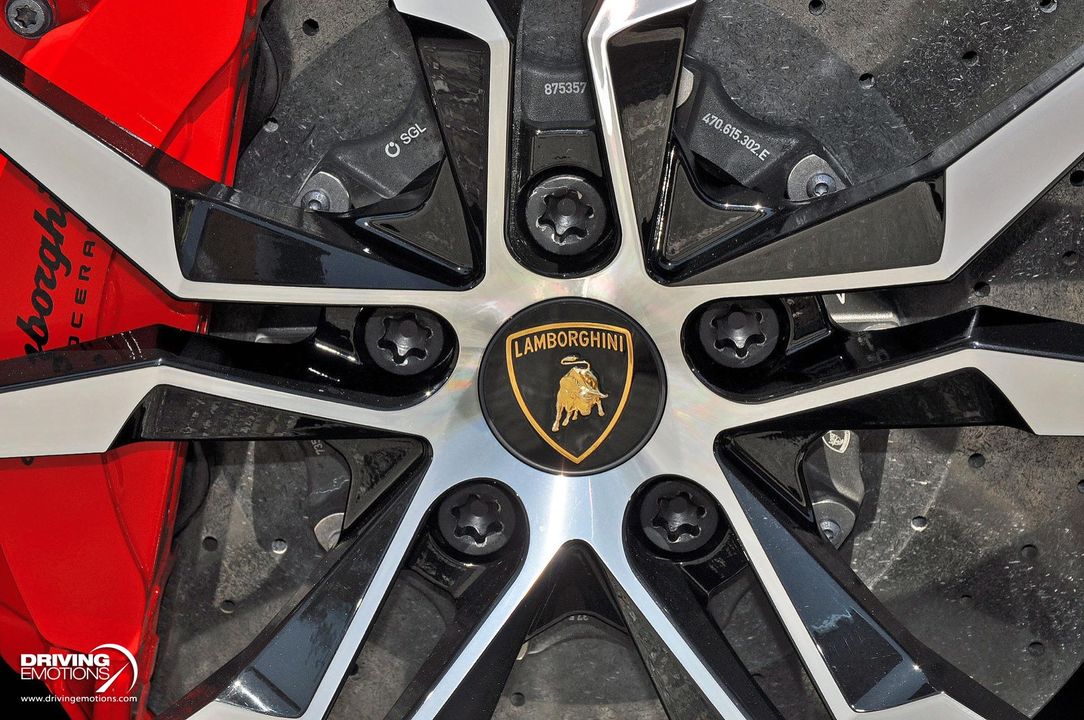 2017 Lamborghini Aventador S