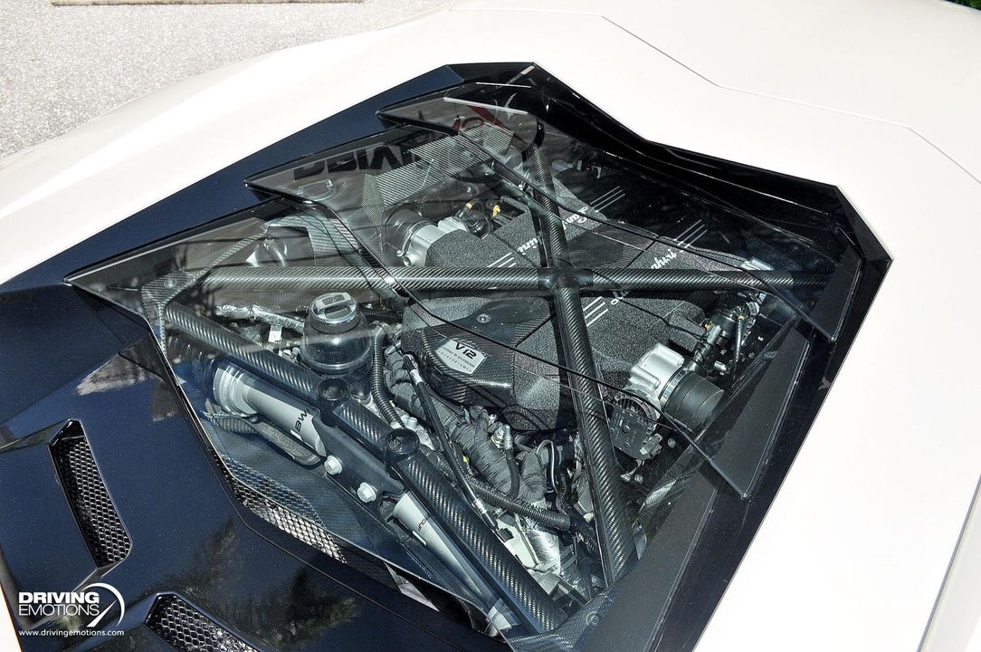 2017 Lamborghini Aventador S