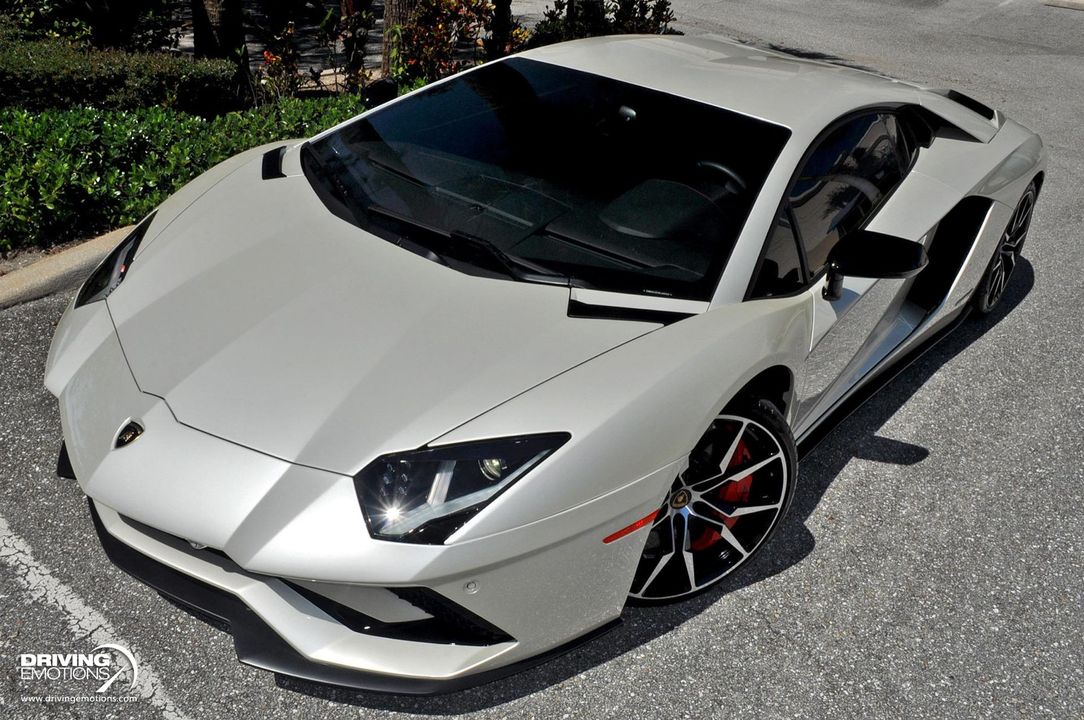 2017 Lamborghini Aventador S