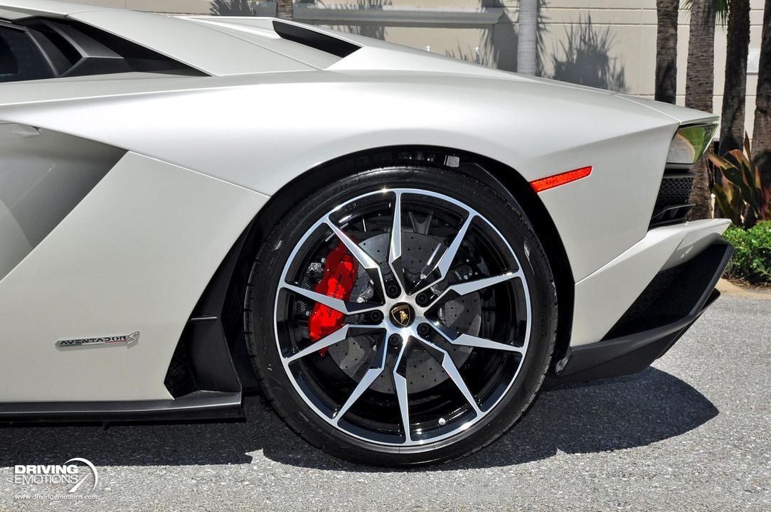 2017 Lamborghini Aventador S