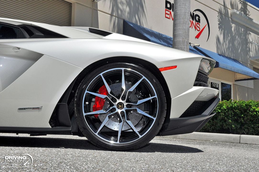 2017 Lamborghini Aventador S