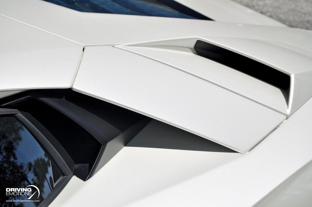 2017 Lamborghini Aventador S