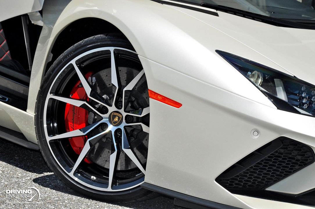 2017 Lamborghini Aventador S