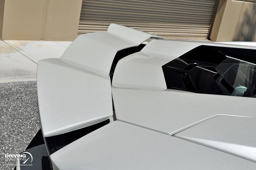 2017 Lamborghini Aventador S