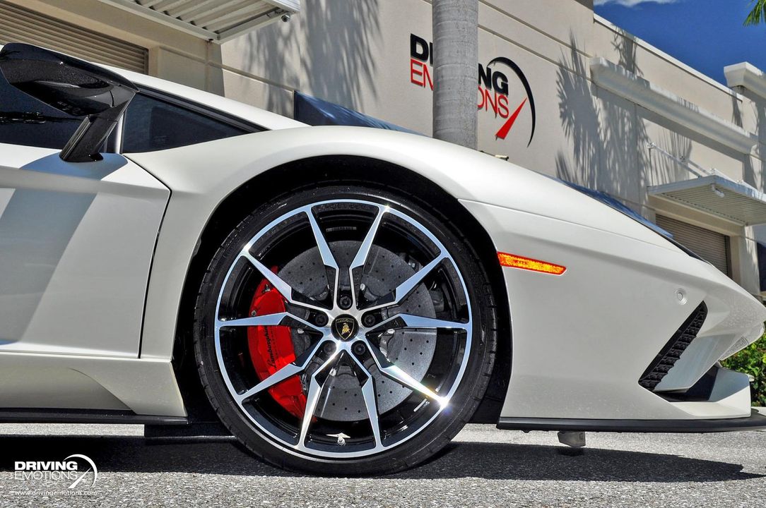 2017 Lamborghini Aventador S