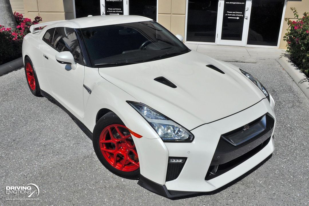 2019 Nissan GT-R