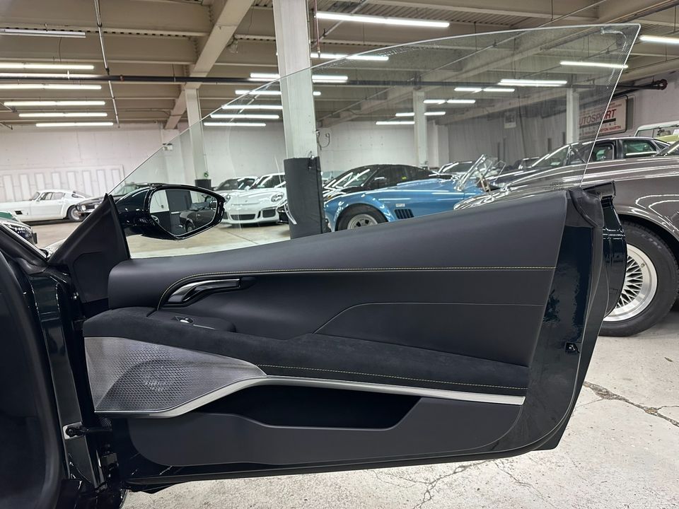 2025 Lotus Emira V6