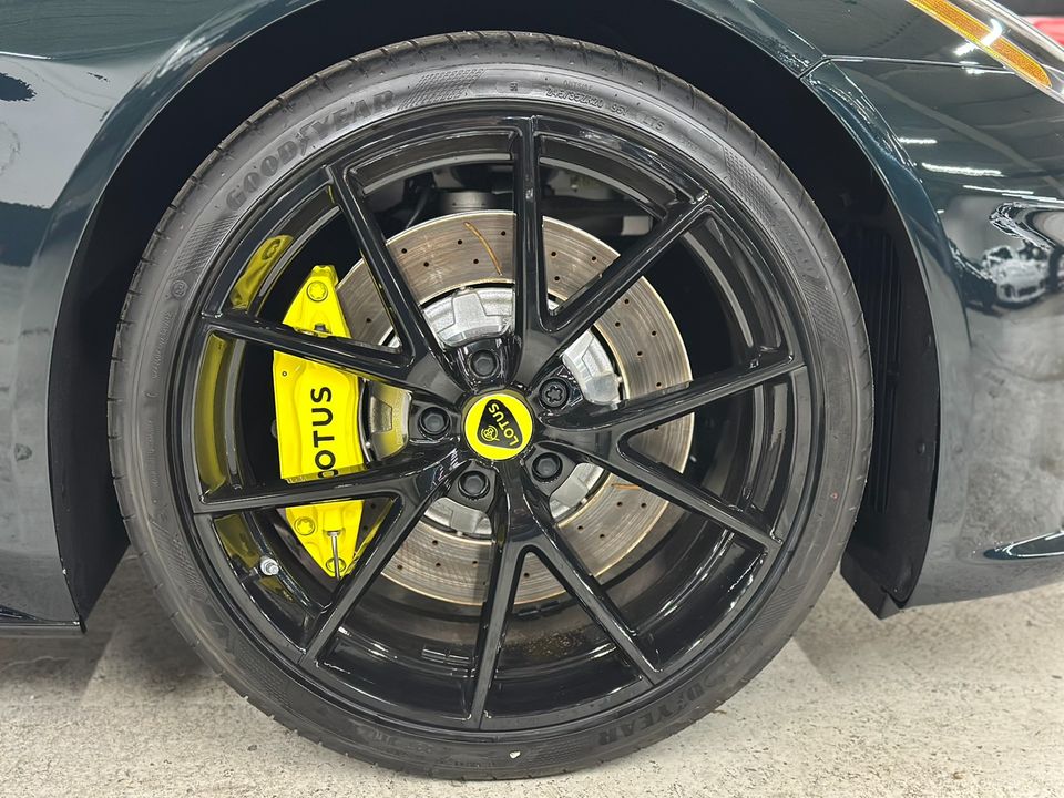 2025 Lotus Emira V6
