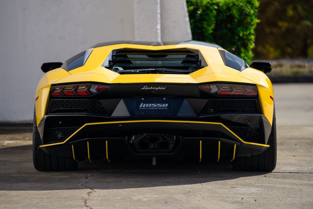 2018 Lamborghini Aventador S