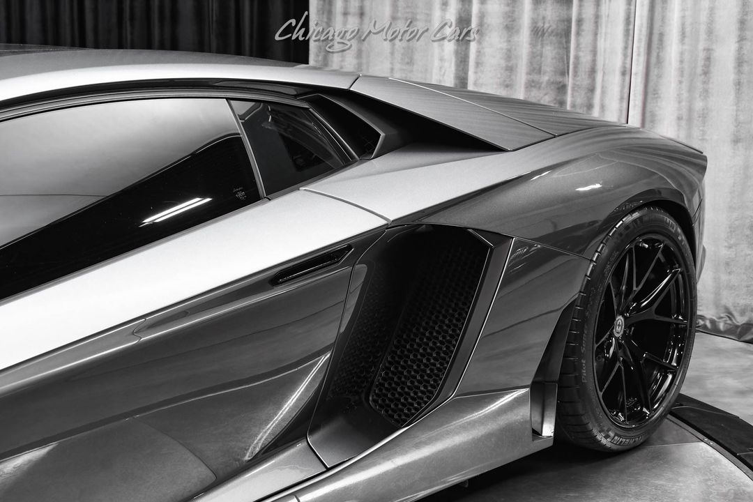 2012 Lamborghini Aventador