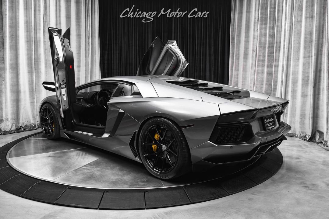 2012 Lamborghini Aventador
