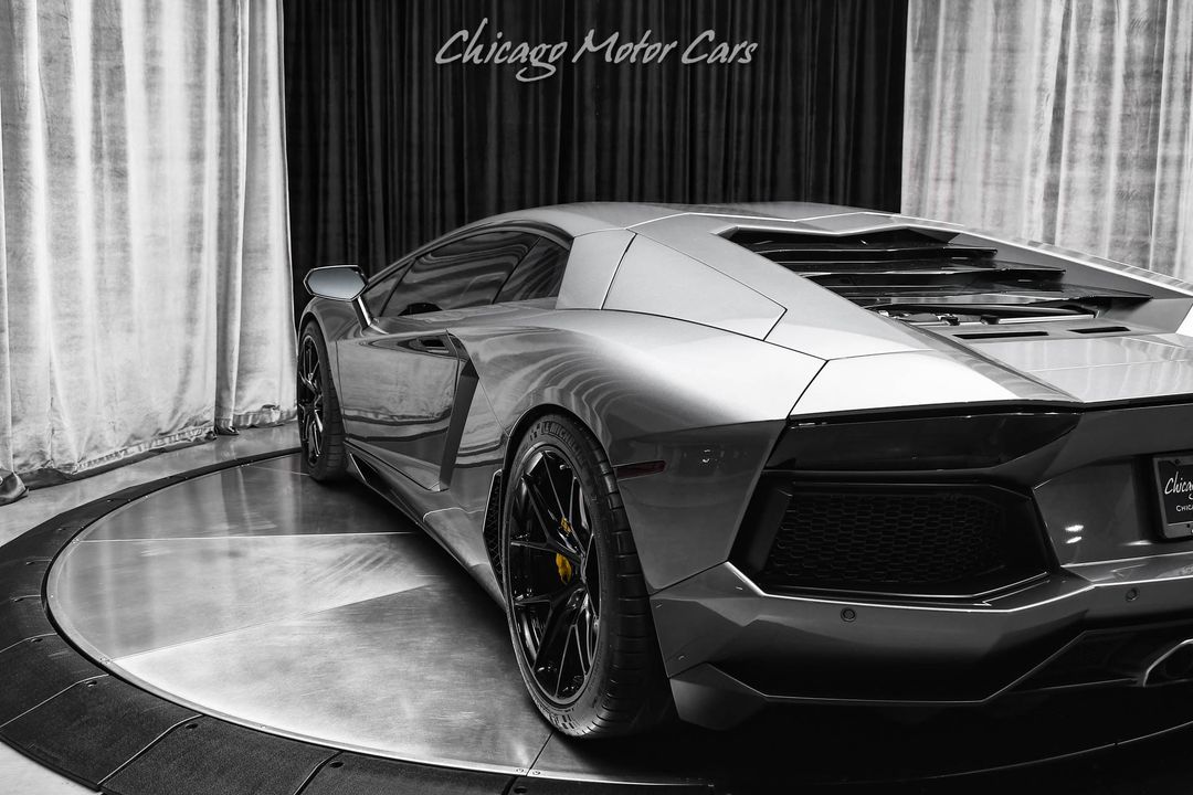 2012 Lamborghini Aventador