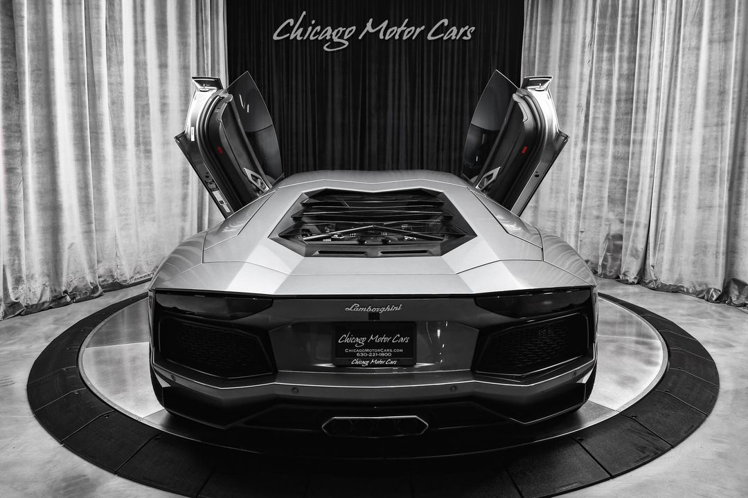 2012 Lamborghini Aventador