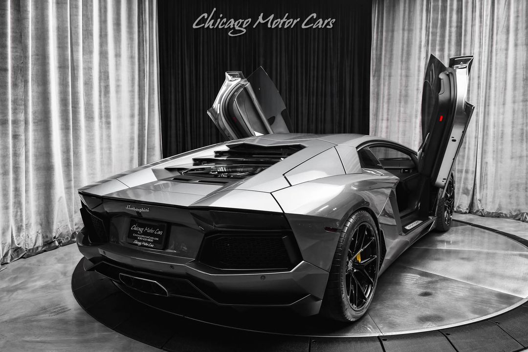 2012 Lamborghini Aventador
