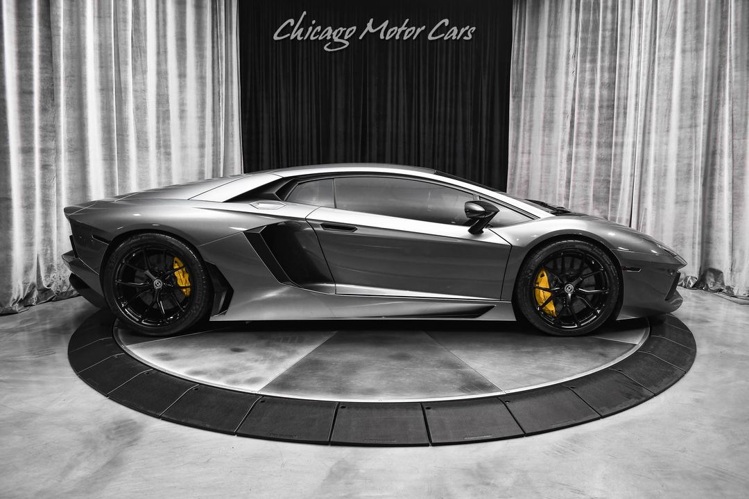 2012 Lamborghini Aventador