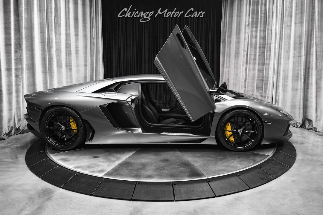 2012 Lamborghini Aventador