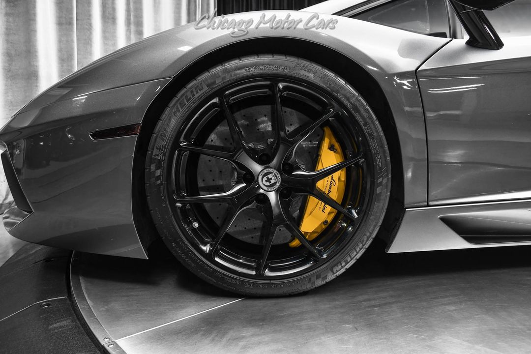 2012 Lamborghini Aventador