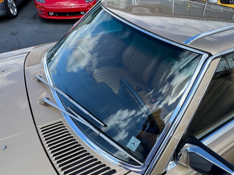 1988 Mercedes-Benz 560