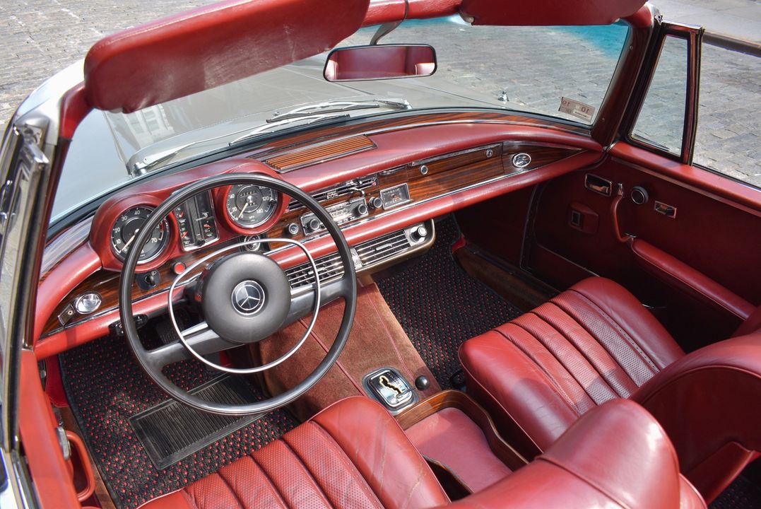 1969 Mercedes-Benz 280SE