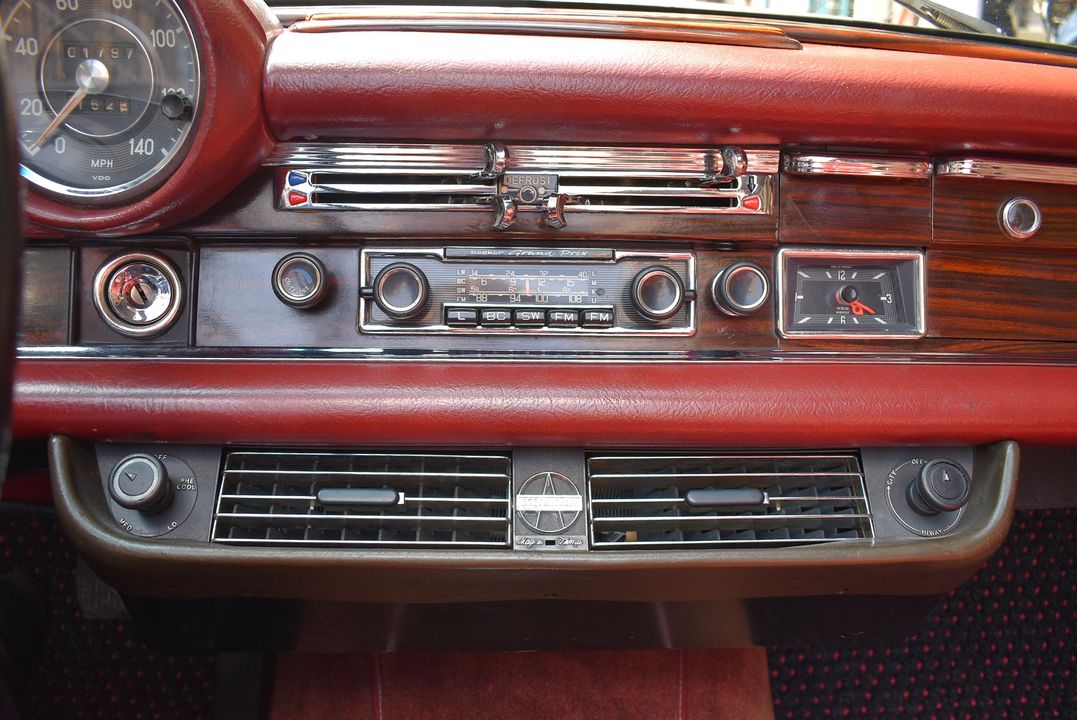 1969 Mercedes-Benz 280SE