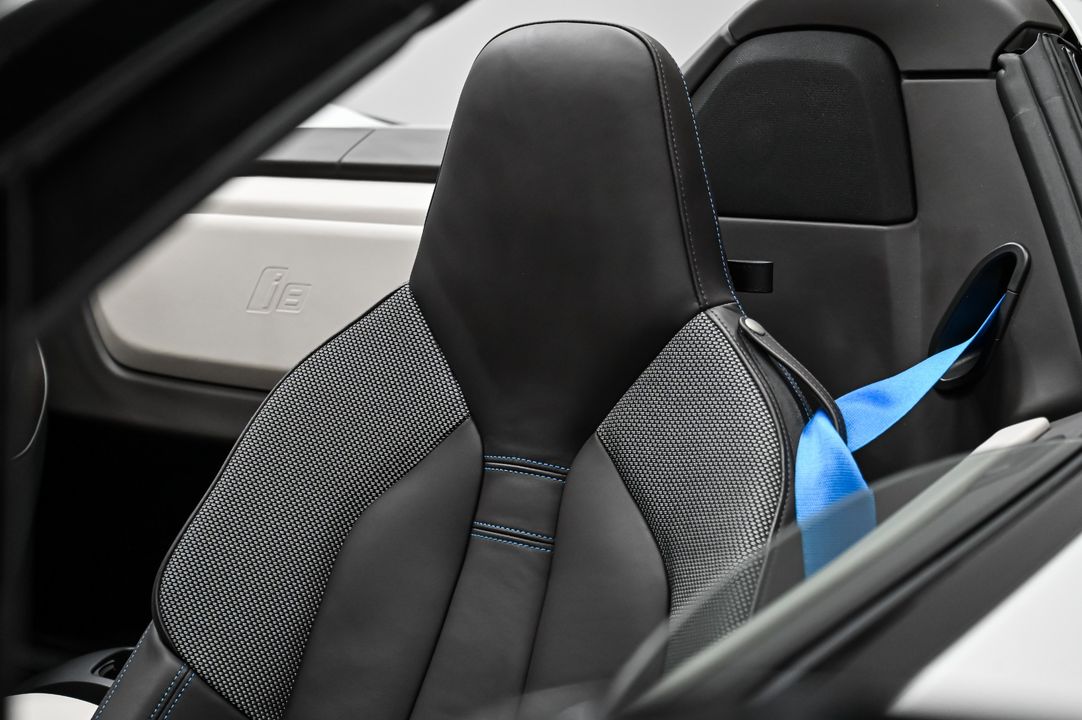 2019 BMW i8