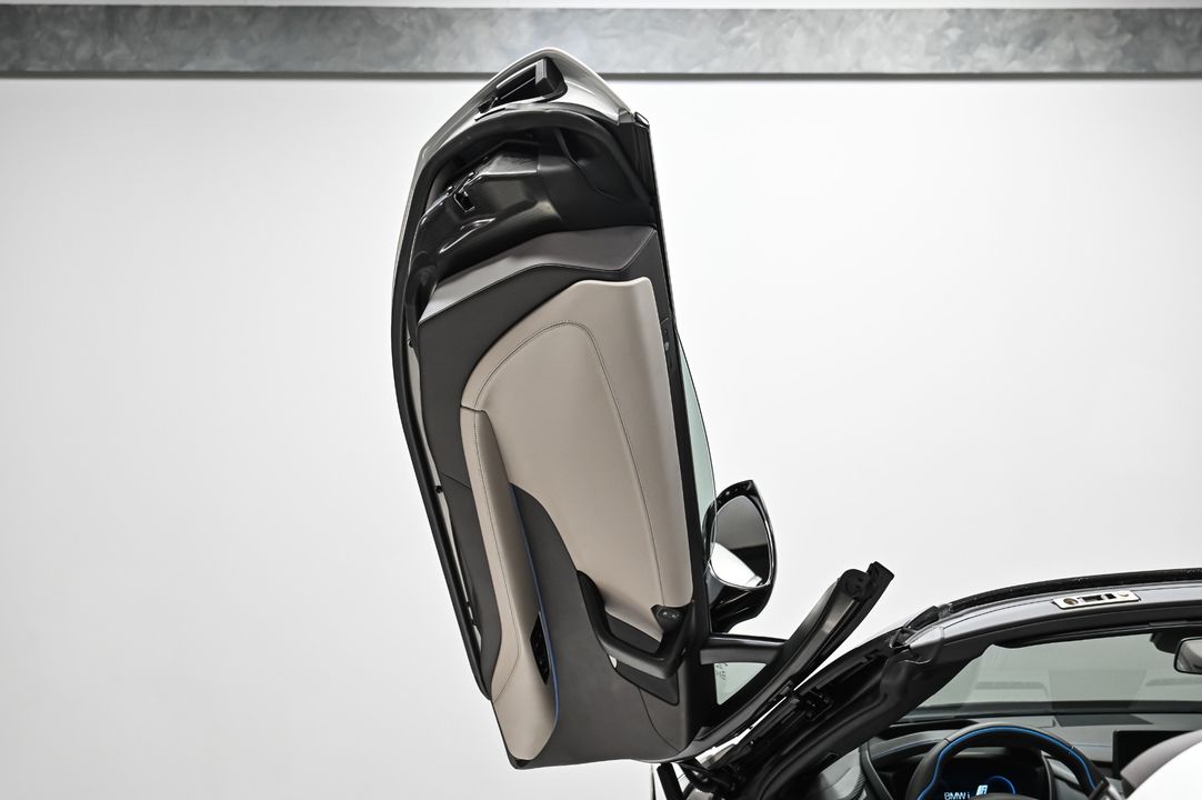 2019 BMW i8