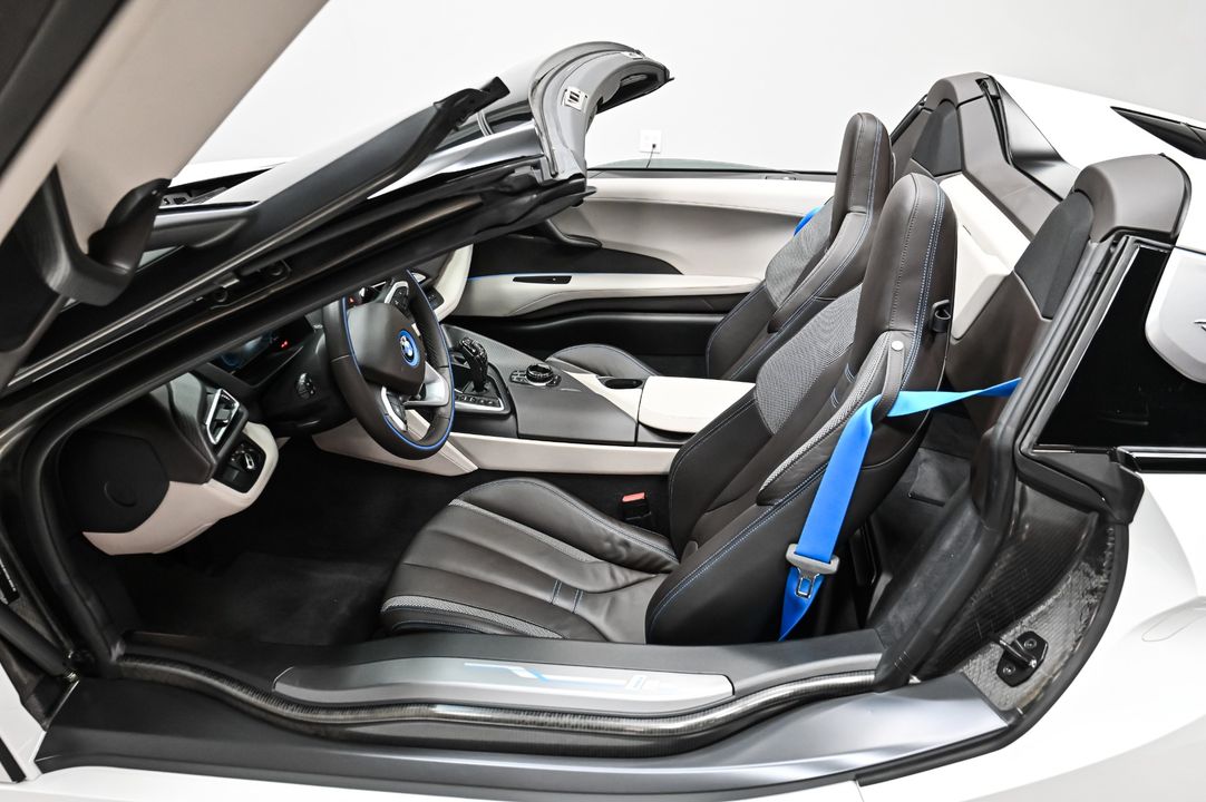 2019 BMW i8