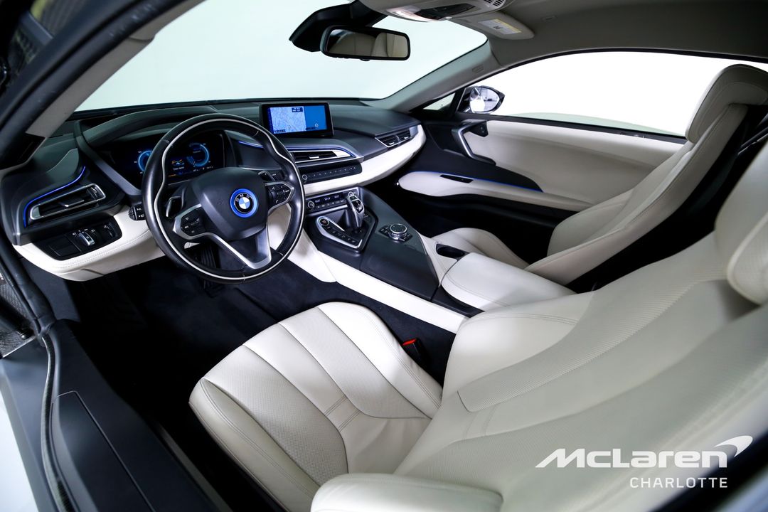 2016 BMW i8