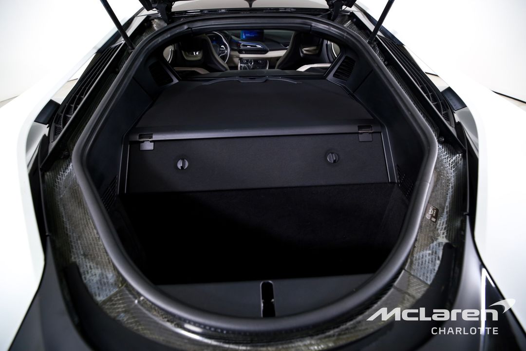 2016 BMW i8