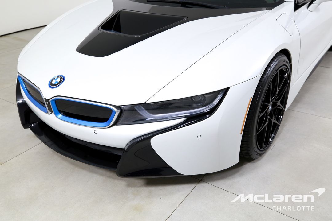 2016 BMW i8
