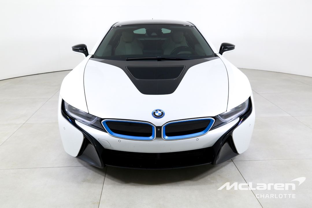 2016 BMW i8