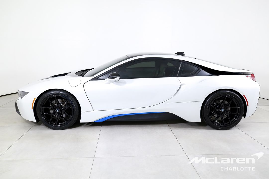 2016 BMW i8