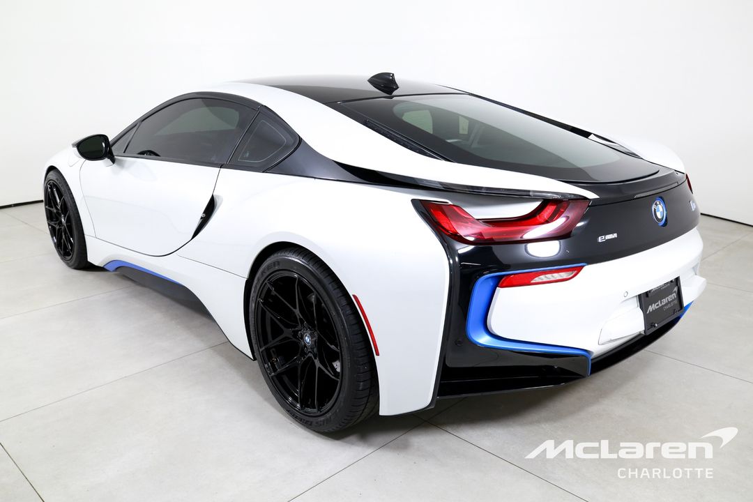 2016 BMW i8