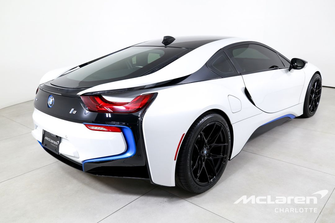 2016 BMW i8