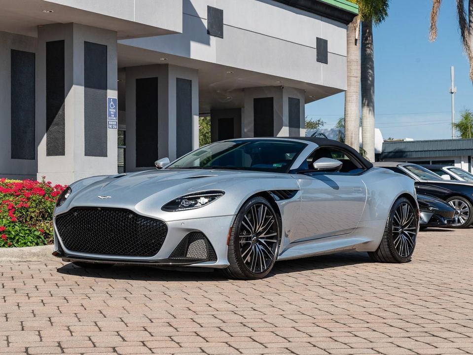 2020 Aston Martin DBS