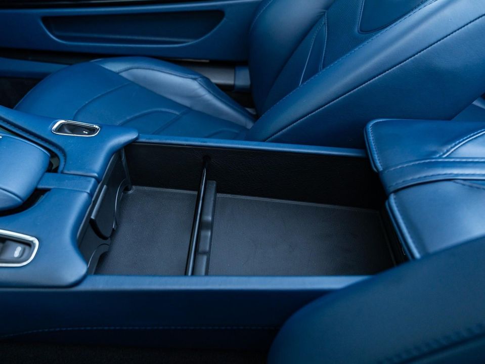 2020 Aston Martin DBS