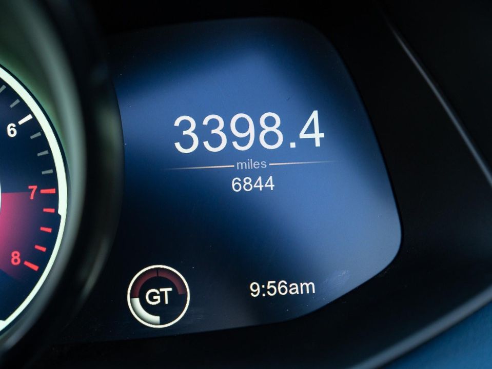 2020 Aston Martin DBS