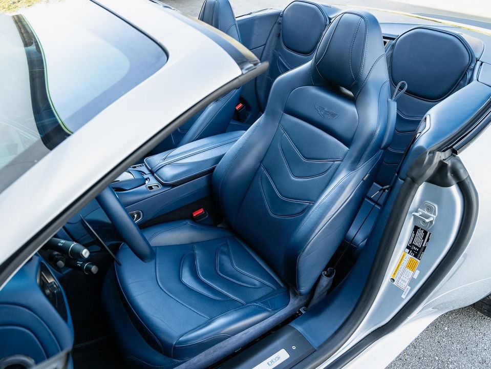 2020 Aston Martin DBS