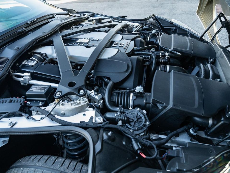 2020 Aston Martin DBS