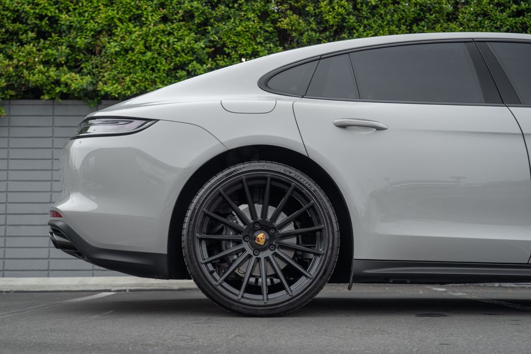2023 Porsche Panamera