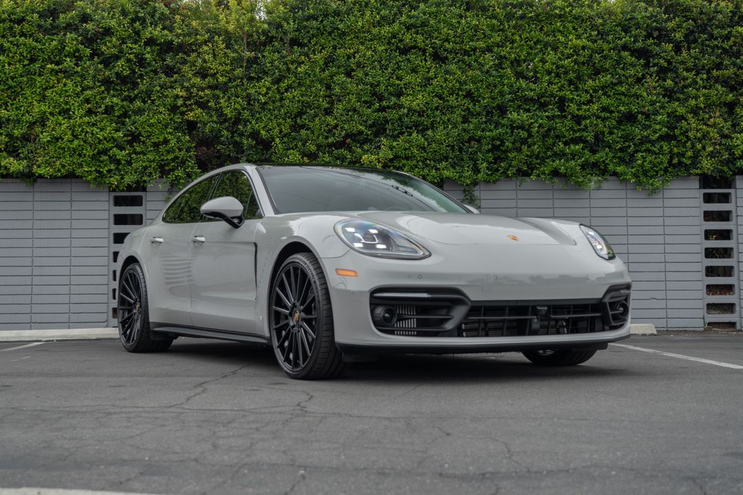 2023 Porsche Panamera