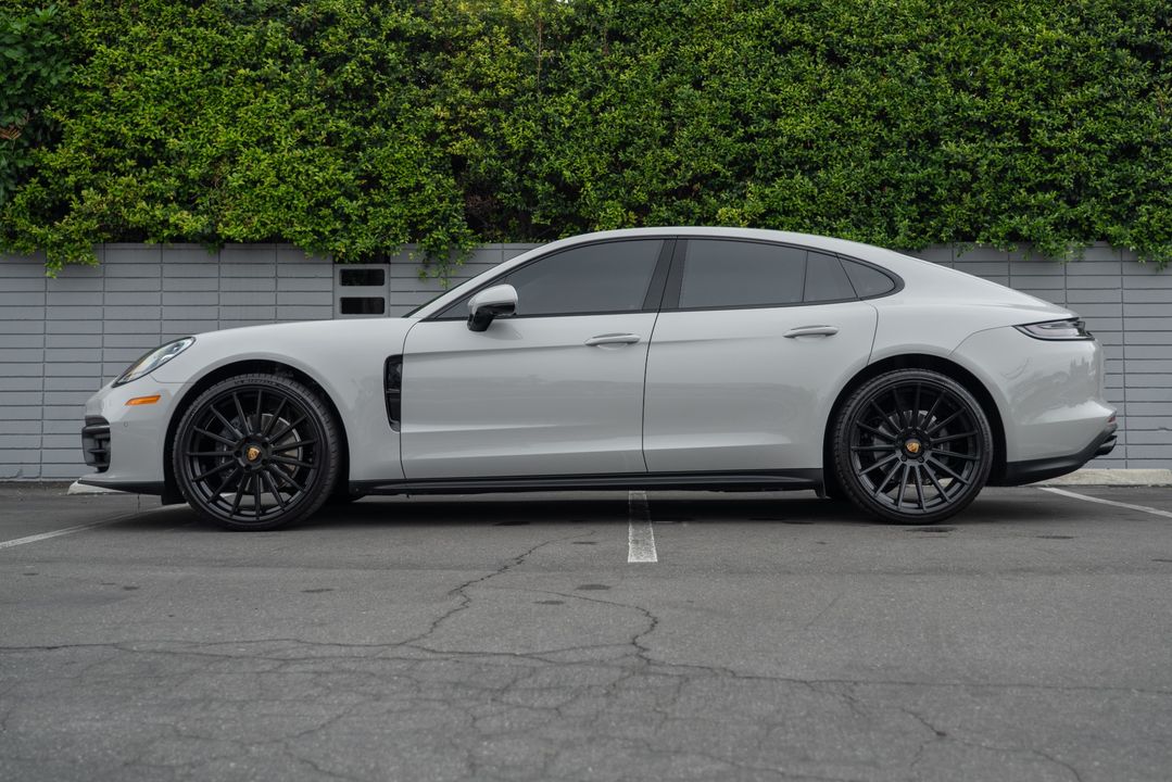 2023 Porsche Panamera