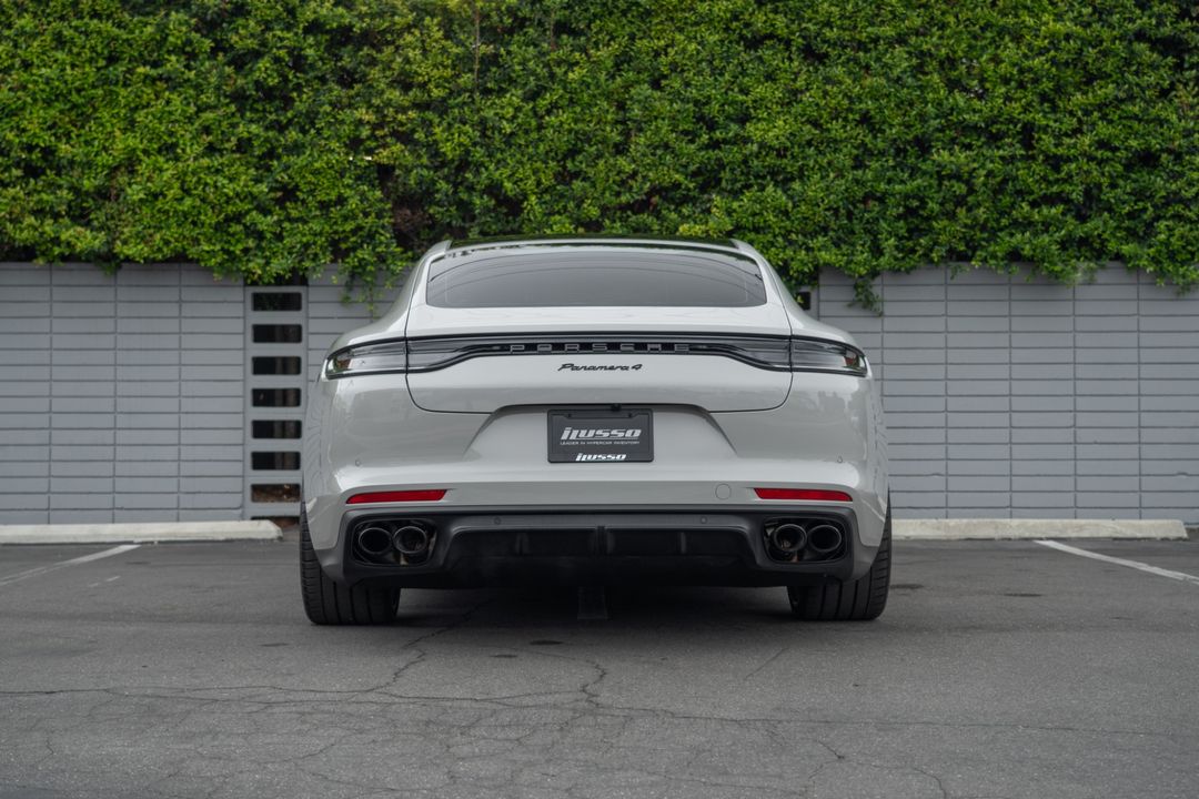 2023 Porsche Panamera