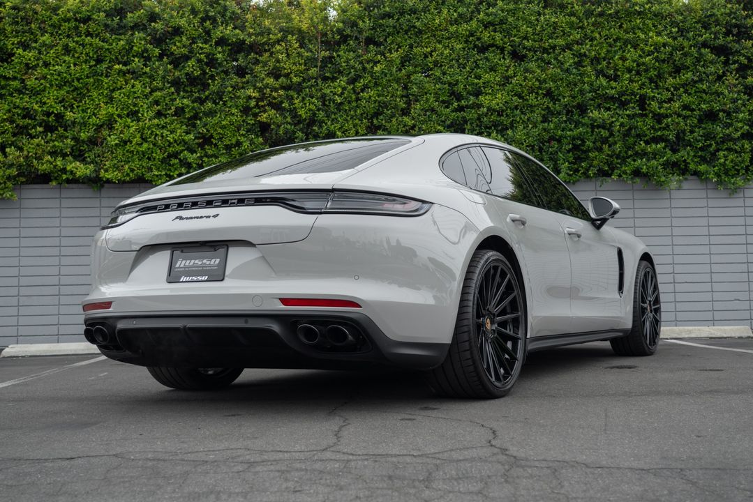 2023 Porsche Panamera