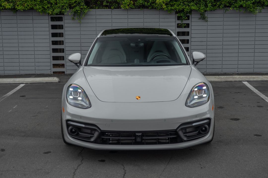 2023 Porsche Panamera