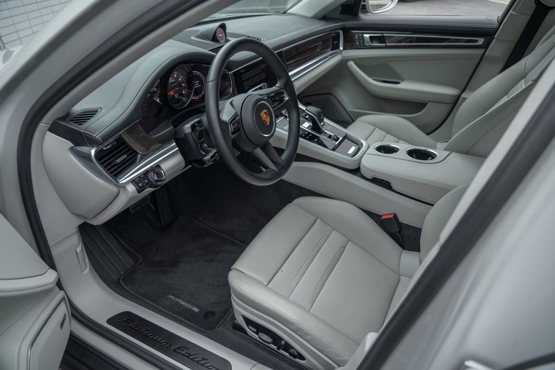 2023 Porsche Panamera