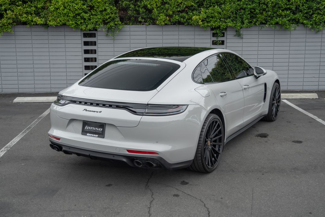 2023 Porsche Panamera
