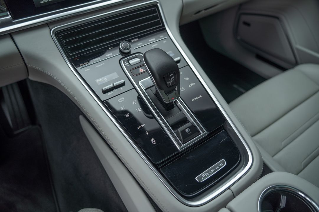 2023 Porsche Panamera