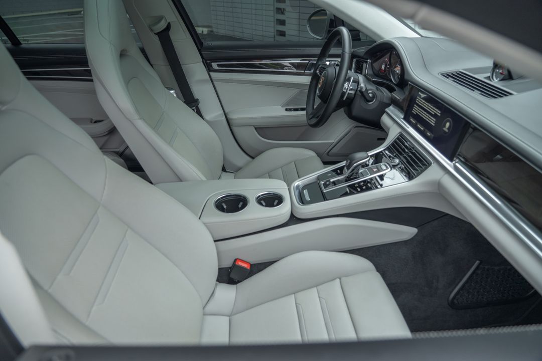 2023 Porsche Panamera