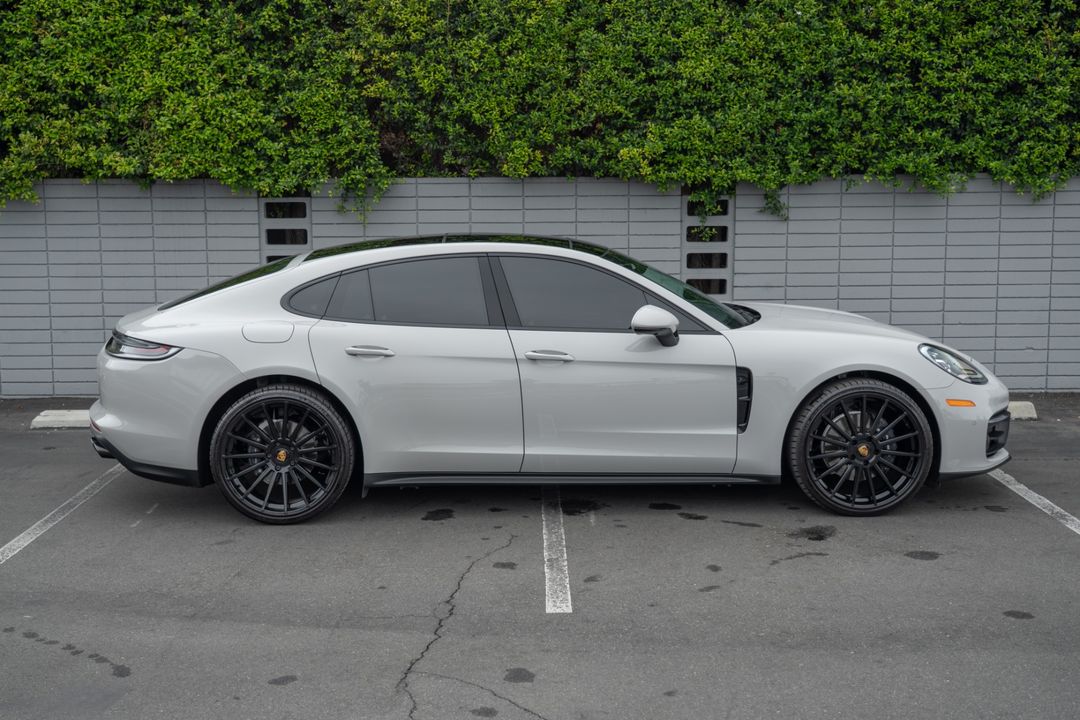 2023 Porsche Panamera